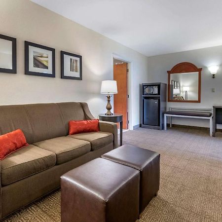 Comfort Suites Fort Pierce I-95 Екстер'єр фото