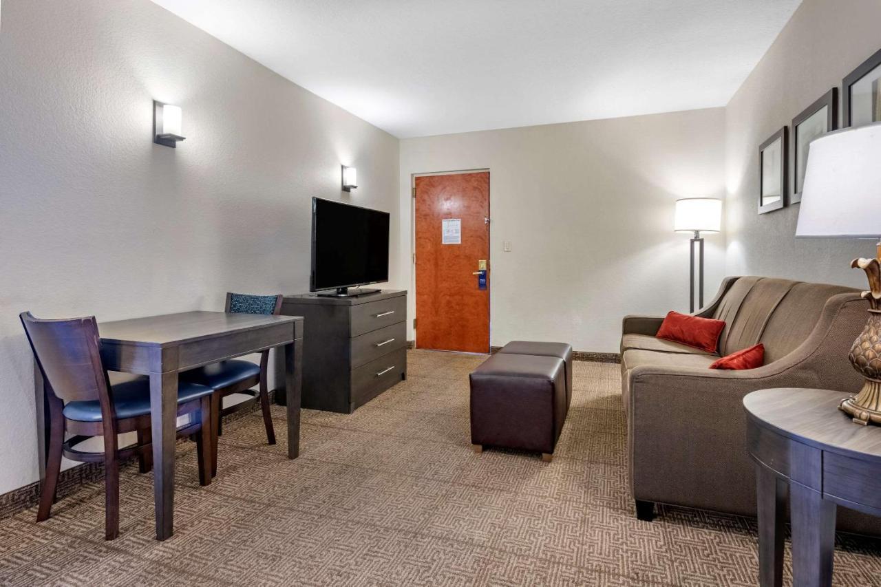 Comfort Suites Fort Pierce I-95 Екстер'єр фото