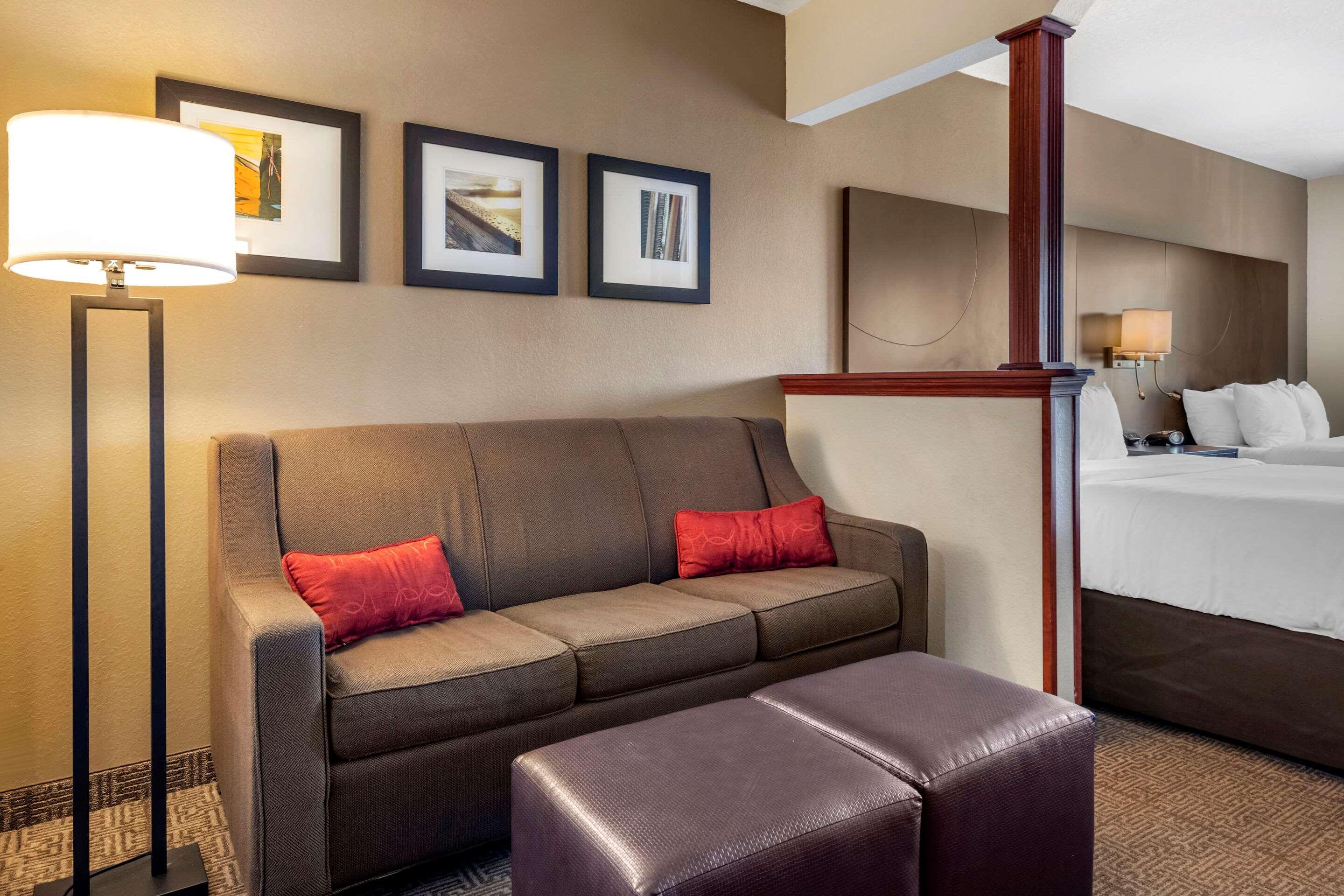 Comfort Suites Fort Pierce I-95 Екстер'єр фото