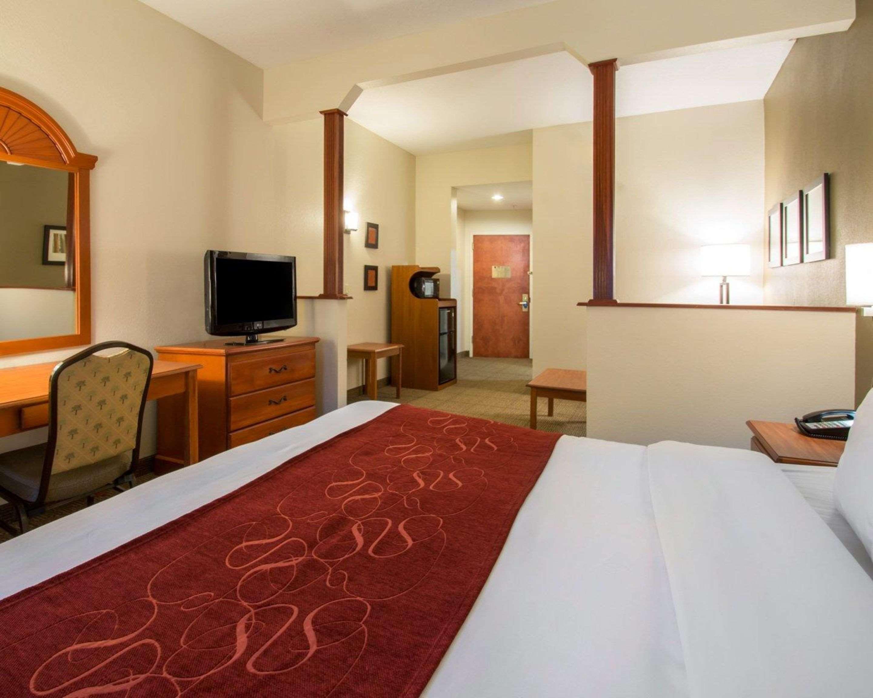Comfort Suites Fort Pierce I-95 Екстер'єр фото