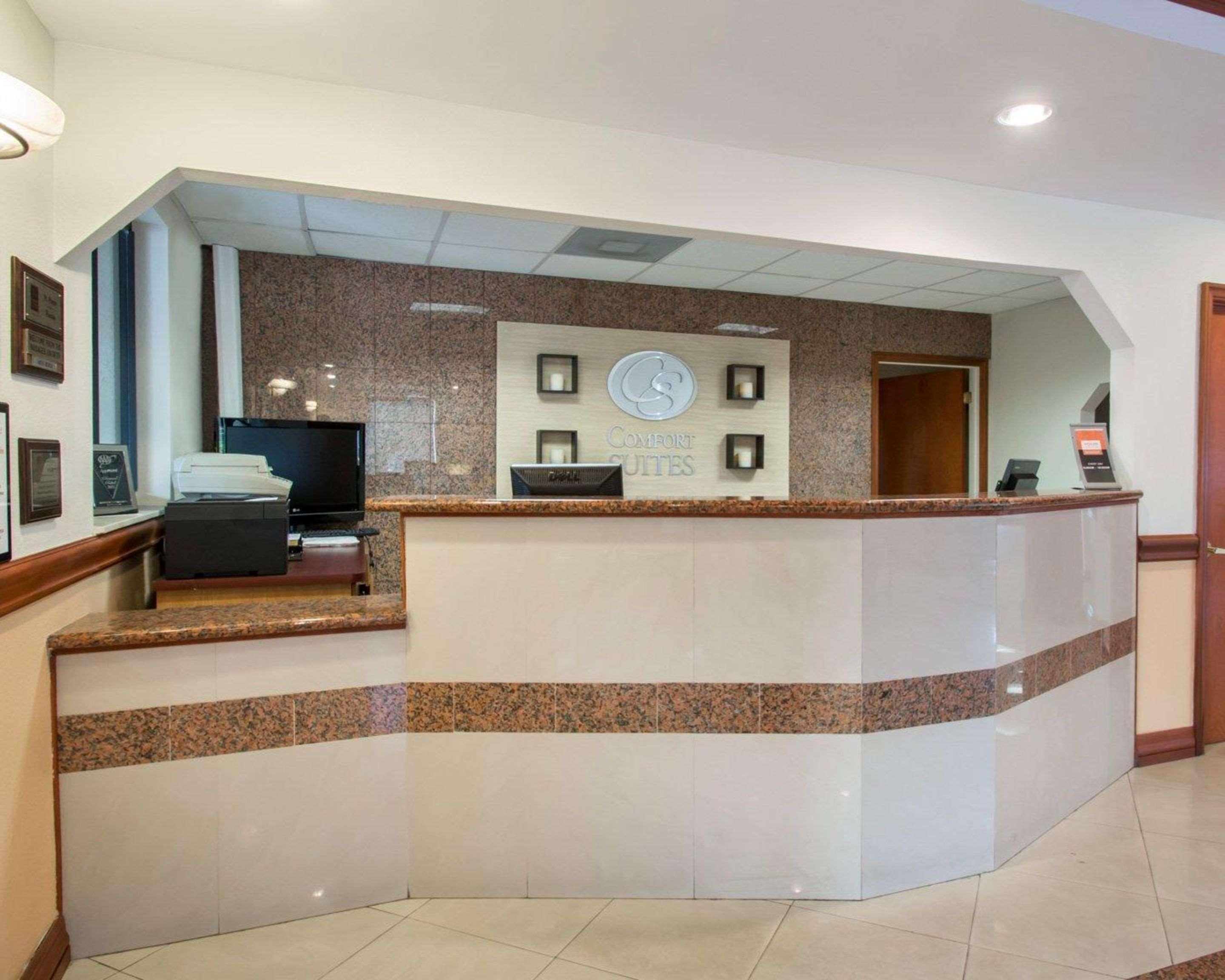 Comfort Suites Fort Pierce I-95 Екстер'єр фото