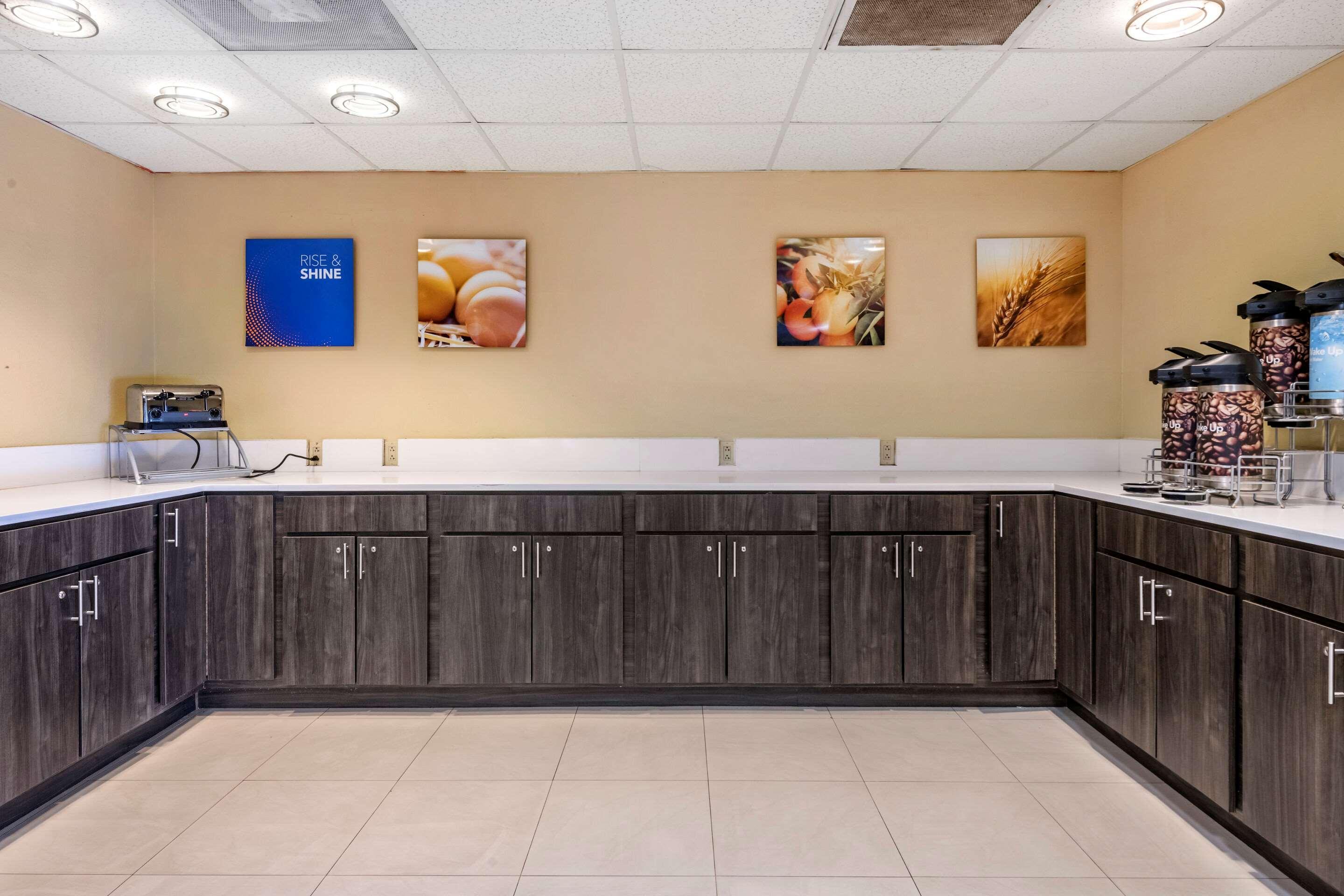 Comfort Suites Fort Pierce I-95 Екстер'єр фото